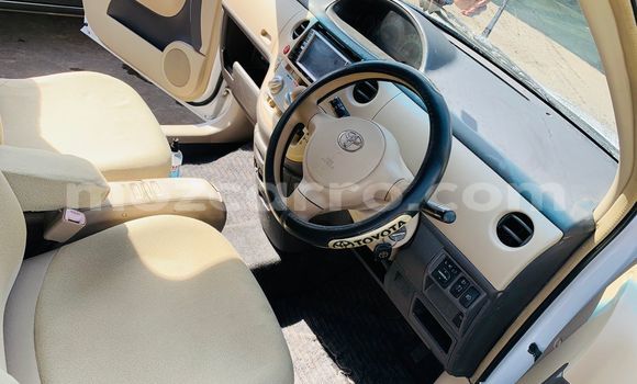 Nunua Ilio tumika Toyota Sienta Nyeupe Gari ndani ya Maputo nchini Maputo Nunua Ilio tumika Toyota Sienta Nyeupe Gari ndani ya Maputo nchini Maputo