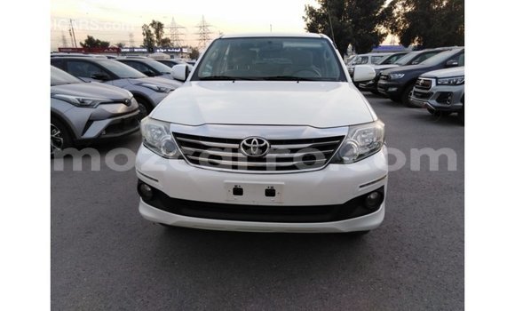 Comprar Importar Toyota Fortuner Branco Carro em Import - Dubai em Cabo Delgado Comprar Importar Toyota Fortuner Branco Carro em Import - Dubai em Cabo Delgado