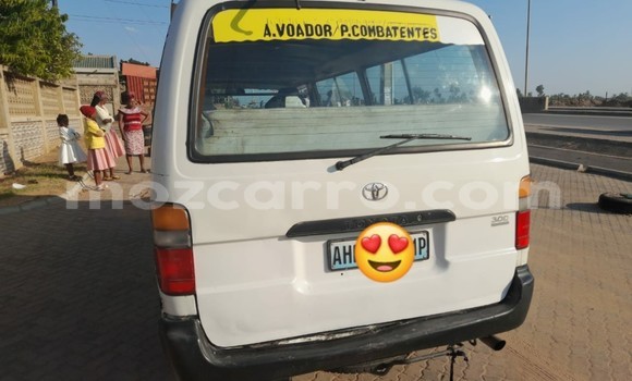 Comprar Usado Toyota Hiace Branco Carro em Maputo em Maputo Comprar Usado Toyota Hiace Branco Carro em Maputo em Maputo