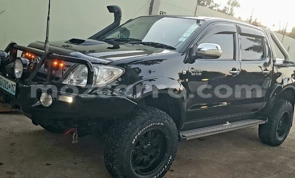 Nunua Ilio tumika Toyota Hilux Nyeusi Gari ndani ya Maputo nchini Maputo Nunua Ilio tumika Toyota Hilux Nyeusi Gari ndani ya Maputo nchini Maputo