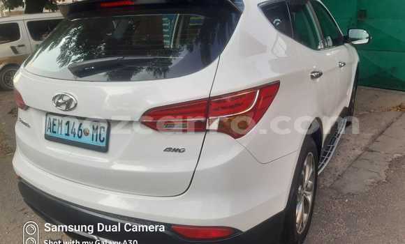 Comprar Usado Hyundai Santa Fe Branco Carro em Maputo em Maputo Comprar Usado Hyundai Santa Fe Branco Carro em Maputo em Maputo