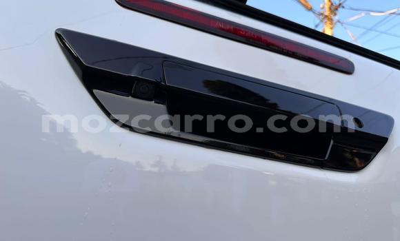 Nunua Ilio tumika Toyota Hilux Nyeupe Gari ndani ya Maputo nchini Maputo Nunua Ilio tumika Toyota Hilux Nyeupe Gari ndani ya Maputo nchini Maputo