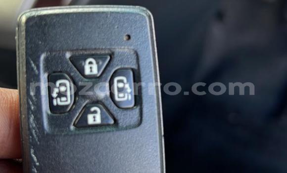 Nunua Ilio tumika Toyota Alphard Nyeupe Gari ndani ya Maputo nchini Maputo Nunua Ilio tumika Toyota Alphard Nyeupe Gari ndani ya Maputo nchini Maputo