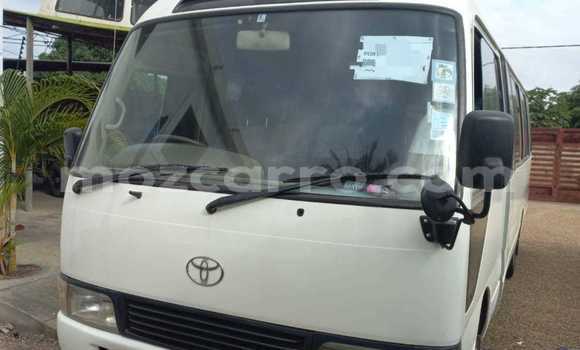 Nunua Ilio tumika Toyota Coaster Nyeupe Gari ndani ya Marara nchini Tete Nunua Ilio tumika Toyota Coaster Nyeupe Gari ndani ya Marara nchini Tete