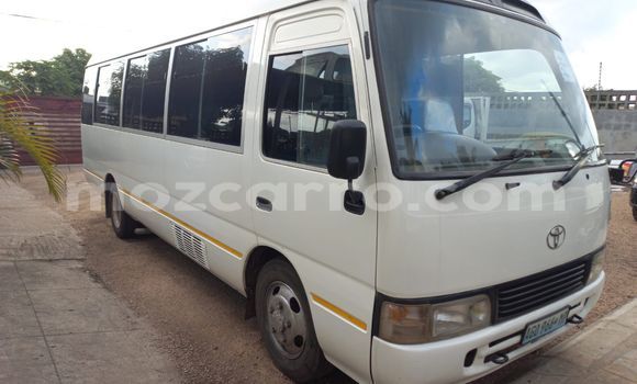 Nunua Ilio tumika Toyota Coaster Nyeupe Gari ndani ya Marara nchini Tete Nunua Ilio tumika Toyota Coaster Nyeupe Gari ndani ya Marara nchini Tete