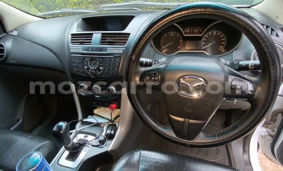 Buy Used Mazda BT-50 White Car in Maputo in Maputo Buy Used Mazda BT-50 White Car in Maputo in Maputo
