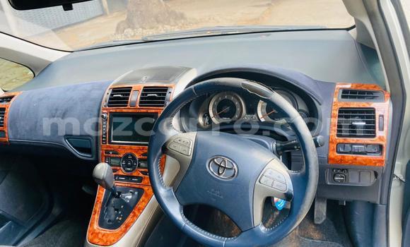 Comprar Usado Toyota Blade Prata Carro em Maputo em Maputo Comprar Usado Toyota Blade Prata Carro em Maputo em Maputo