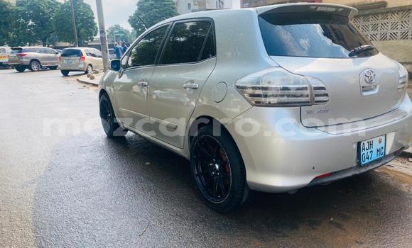 Comprar Usado Toyota Blade Prata Carro em Maputo em Maputo Comprar Usado Toyota Blade Prata Carro em Maputo em Maputo