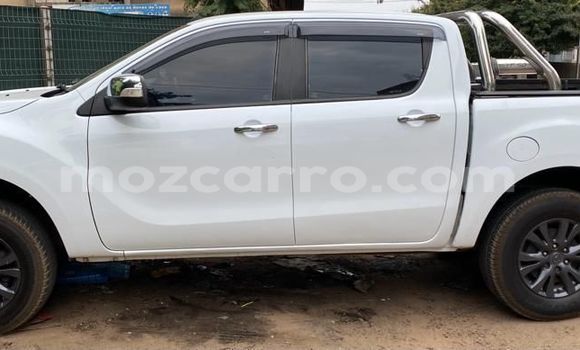 Tenga Tsaru Mazda BT-50 Chena Mota in Maputo in Maputo Tenga Tsaru Mazda BT-50 Chena Mota in Maputo in Maputo