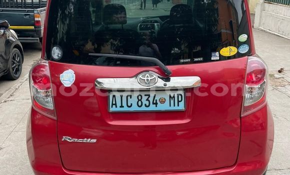 Tenga Tsaru Toyota Ractis Tsvuku Mota in Maputo in Maputo Tenga Tsaru Toyota Ractis Tsvuku Mota in Maputo in Maputo