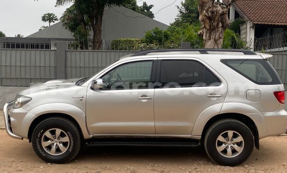 Comprar Usado Toyota Fortuner De outros Carro em Maputo em Maputo