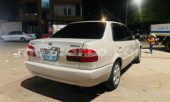 Nunua Ilio tumika Toyota Corolla Fedha Gari ndani ya Maputo nchini Maputo Nunua Ilio tumika Toyota Corolla Fedha Gari ndani ya Maputo nchini Maputo