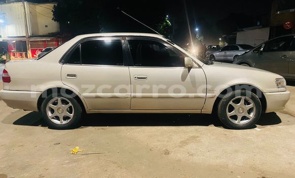 Nunua Ilio tumika Toyota Corolla Fedha Gari ndani ya Maputo nchini Maputo Nunua Ilio tumika Toyota Corolla Fedha Gari ndani ya Maputo nchini Maputo
