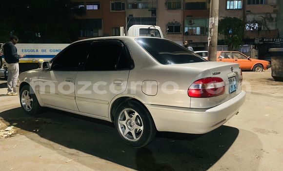 Nunua Ilio tumika Toyota Corolla Fedha Gari ndani ya Maputo nchini Maputo Nunua Ilio tumika Toyota Corolla Fedha Gari ndani ya Maputo nchini Maputo