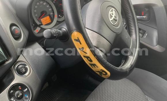 Nunua Ilio tumika Toyota RAV4 Nyeupe Gari ndani ya Maputo nchini Maputo Nunua Ilio tumika Toyota RAV4 Nyeupe Gari ndani ya Maputo nchini Maputo