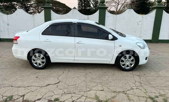 Comprar Usado Toyota Belta Branco Carro em Maputo em Maputo Comprar Usado Toyota Belta Branco Carro em Maputo em Maputo