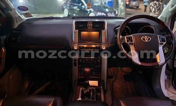Nunua Ilio tumika Toyota Prado Nyeupe Gari ndani ya Maputo nchini Maputo Nunua Ilio tumika Toyota Prado Nyeupe Gari ndani ya Maputo nchini Maputo