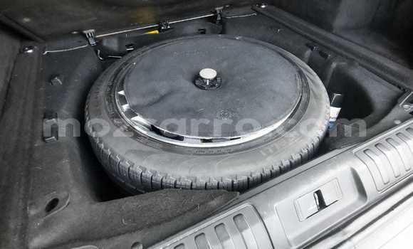 Nunua Ilio tumika Range Rover Range Rover Nyeusi Gari ndani ya Maputo nchini Maputo Nunua Ilio tumika Range Rover Range Rover Nyeusi Gari ndani ya Maputo nchini Maputo