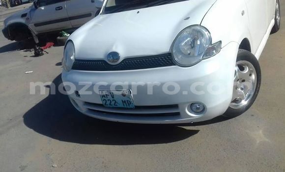 Buy Used Toyota Sienta White Car in Maputo in Maputo Buy Used Toyota Sienta White Car in Maputo in Maputo