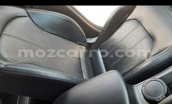 Comprar Usado Hyundai ix35 Azul Carro em Maputo em Maputo Comprar Usado Hyundai ix35 Azul Carro em Maputo em Maputo