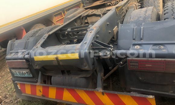 Comprar Usado Scania R420 Branco Caminhão em Maputo em Maputo Comprar Usado Scania R420 Branco Caminhão em Maputo em Maputo