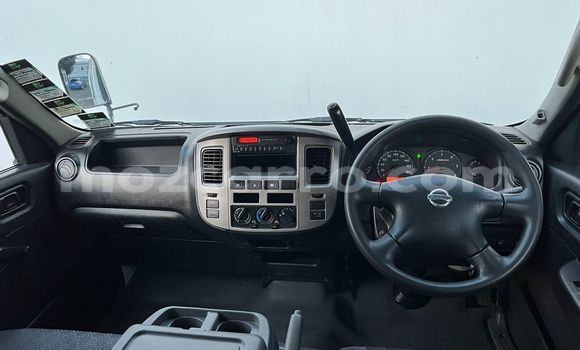 Tenga Tsaru Nissan Caravan Sirivha Mota in Maputo in Maputo Tenga Tsaru Nissan Caravan Sirivha Mota in Maputo in Maputo