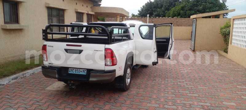 Big with watermark toyota hiluxe revo maputo maputo 15642