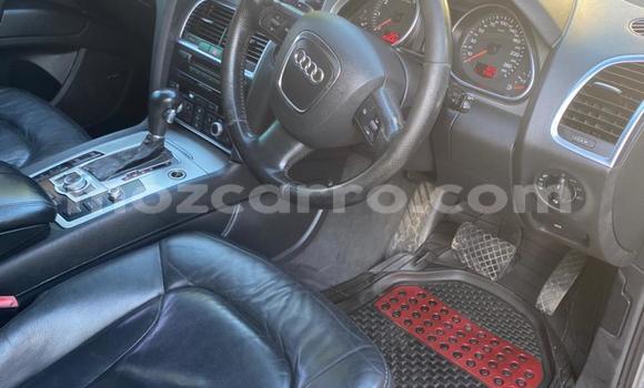 Nunua Ilio tumika Audi Q7 Kijani Gari ndani ya Maputo nchini Maputo Nunua Ilio tumika Audi Q7 Kijani Gari ndani ya Maputo nchini Maputo