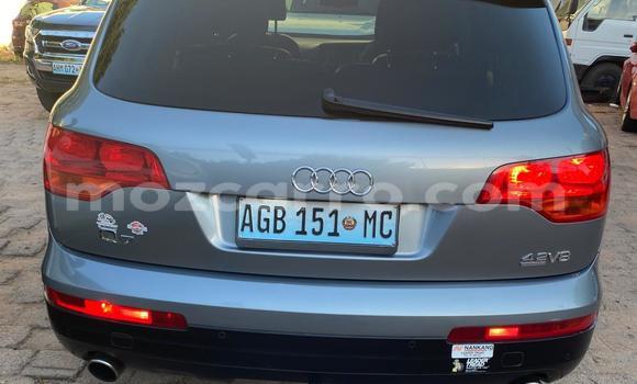 Nunua Ilio tumika Audi Q7 Kijani Gari ndani ya Maputo nchini Maputo Nunua Ilio tumika Audi Q7 Kijani Gari ndani ya Maputo nchini Maputo