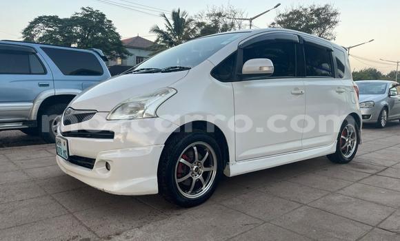 Tenga Tsaru Toyota Ractis Chena Mota in Maputo in Maputo Tenga Tsaru Toyota Ractis Chena Mota in Maputo in Maputo