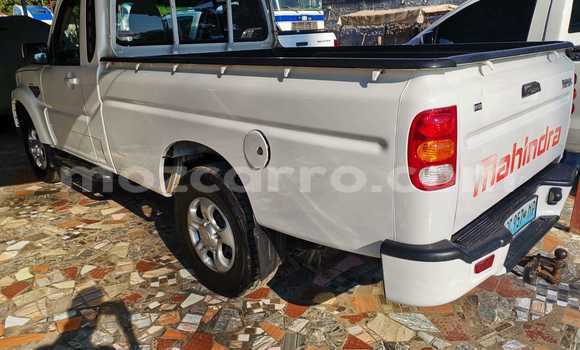 Buy Used Mahindra Marshal White Car in Maputo in Maputo Buy Used Mahindra Marshal White Car in Maputo in Maputo