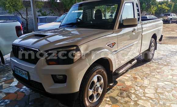 Buy Used Mahindra Marshal White Car in Maputo in Maputo Buy Used Mahindra Marshal White Car in Maputo in Maputo