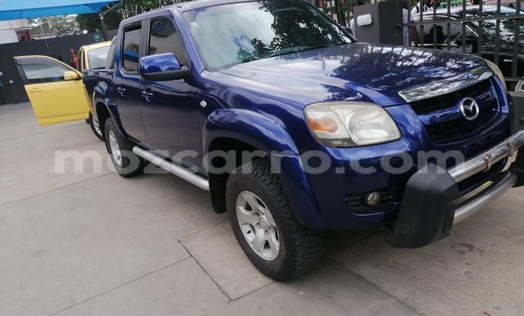 Nunua Ilio tumika Mazda BT-50 Bluu Gari ndani ya Maputo nchini Maputo Nunua Ilio tumika Mazda BT-50 Bluu Gari ndani ya Maputo nchini Maputo