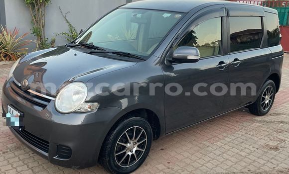 Nunua Ilio tumika Toyota Sienta Fedha Gari ndani ya Maputo nchini Maputo Nunua Ilio tumika Toyota Sienta Fedha Gari ndani ya Maputo nchini Maputo