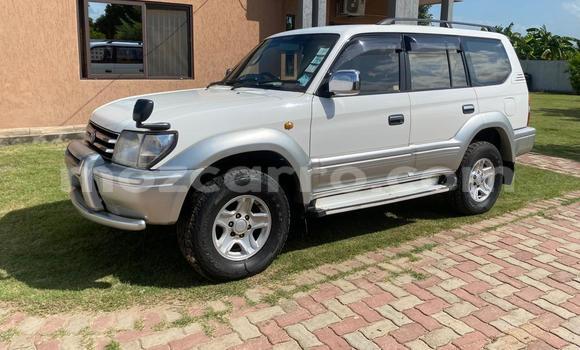 Nunua Ilio tumika Toyota Land Cruiser Prado Nyeupe Gari ndani ya Maputo nchini Maputo Nunua Ilio tumika Toyota Land Cruiser Prado Nyeupe Gari ndani ya Maputo nchini Maputo