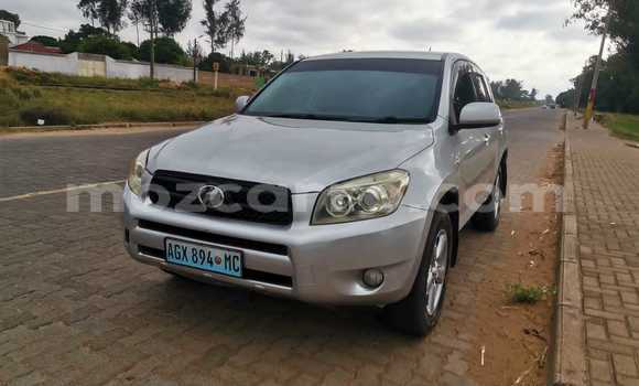 Tenga Tsaru Toyota RAV4 Zvimwe Mota in Maputo in Maputo