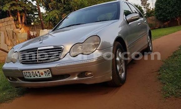 Nunua Ilio tumika Mercedes‒Benz C-Class Fedha Gari ndani ya Maputo nchini Maputo Nunua Ilio tumika Mercedes‒Benz C-Class Fedha Gari ndani ya Maputo nchini Maputo