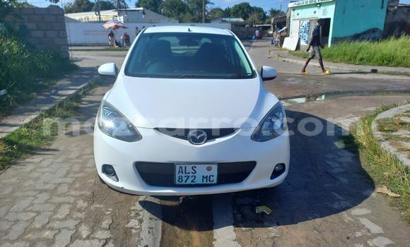 Nunua Ilio tumika Mazda Demio Nyeupe Gari ndani ya Maputo nchini Maputo Nunua Ilio tumika Mazda Demio Nyeupe Gari ndani ya Maputo nchini Maputo