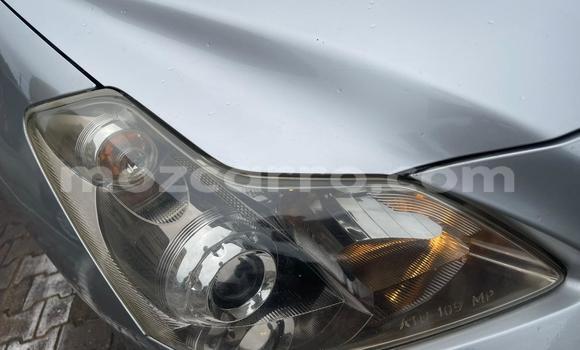 Comprar Usado Toyota Blade Prata Carro em Maputo em Maputo Comprar Usado Toyota Blade Prata Carro em Maputo em Maputo