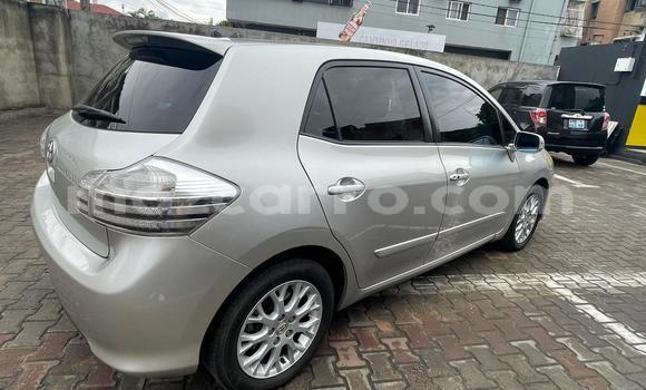 Comprar Usado Toyota Blade Prata Carro em Maputo em Maputo Comprar Usado Toyota Blade Prata Carro em Maputo em Maputo