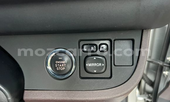 Nunua Ilio tumika Toyota iQ Fedha Gari ndani ya Marara nchini Tete Nunua Ilio tumika Toyota iQ Fedha Gari ndani ya Marara nchini Tete