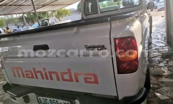 Nunua Ilio tumika Mahindra CL Nyeupe Gari ndani ya Maputo nchini Maputo Nunua Ilio tumika Mahindra CL Nyeupe Gari ndani ya Maputo nchini Maputo