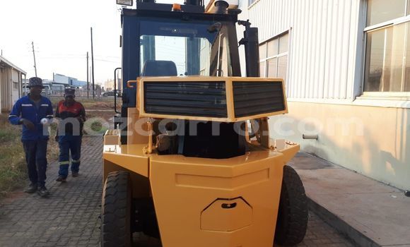 Tenga Tsaru Avtokam 3101 Zvimwe Mota in Maputo in Maputo