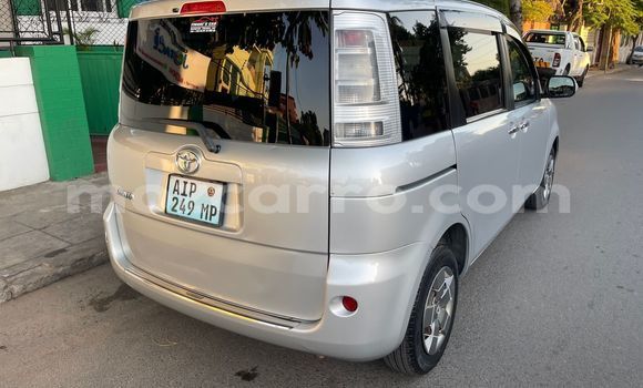 Nunua Ilio tumika Toyota Sienta Fedha Gari ndani ya Maputo nchini Maputo Nunua Ilio tumika Toyota Sienta Fedha Gari ndani ya Maputo nchini Maputo