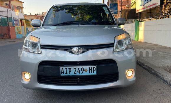 Nunua Ilio tumika Toyota Sienta Fedha Gari ndani ya Maputo nchini Maputo Nunua Ilio tumika Toyota Sienta Fedha Gari ndani ya Maputo nchini Maputo