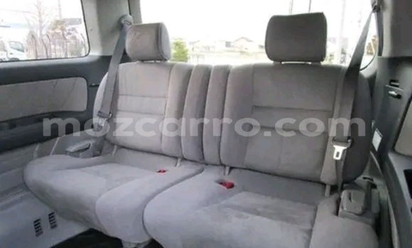 Comprar Usado Toyota Alphard Prata Carro em Vilankulo em Inhambane Comprar Usado Toyota Alphard Prata Carro em Vilankulo em Inhambane