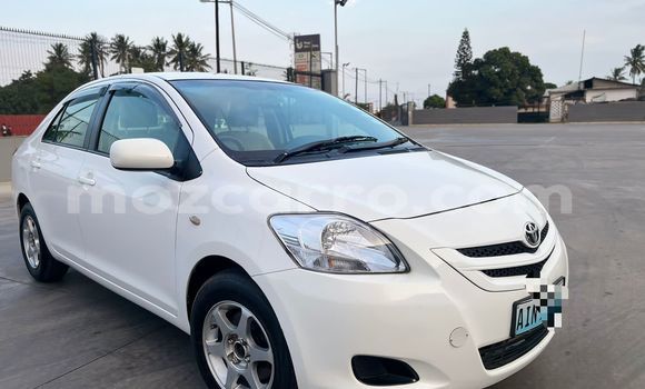 Comprar Usado Toyota Belta Branco Carro em Maputo em Maputo Comprar Usado Toyota Belta Branco Carro em Maputo em Maputo