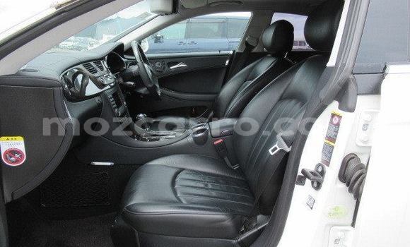 Nunua Ilio tumika Mercedes‒Benz CLS-Class Nyeupe Gari ndani ya Maputo nchini Maputo Nunua Ilio tumika Mercedes‒Benz CLS-Class Nyeupe Gari ndani ya Maputo nchini Maputo