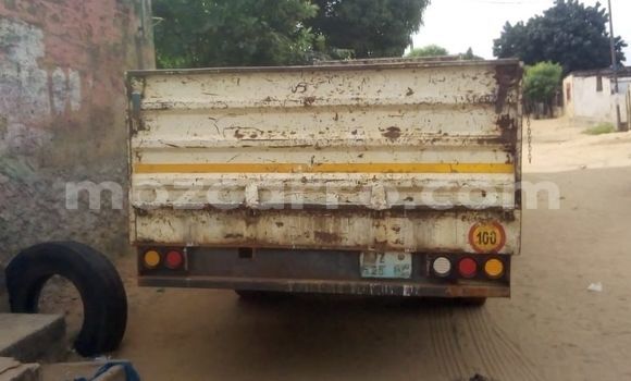 Comprar Usado Hafei Brio Branco Carro em Maputo em Maputo Comprar Usado Hafei Brio Branco Carro em Maputo em Maputo