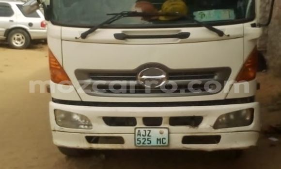 Comprar Usado Hafei Brio Branco Carro em Maputo em Maputo Comprar Usado Hafei Brio Branco Carro em Maputo em Maputo